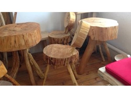 Stolik z pnia drzewa